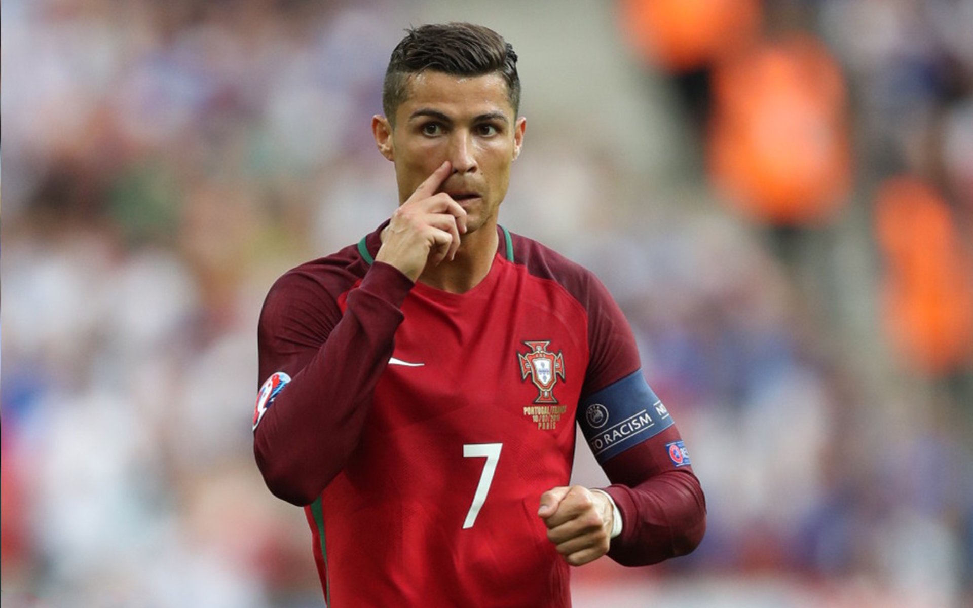 拜仁主场大胜，提前锁定晋级资格，拜仁各项赛事连胜